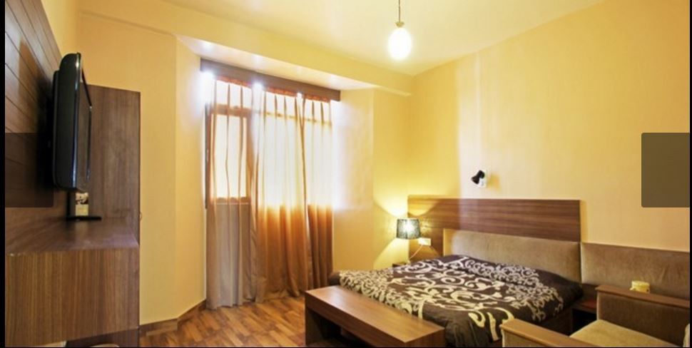 Oyo 8917 Hotel Crystal Palace 심라 외부 사진