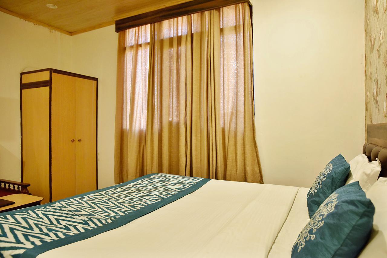 Oyo 8917 Hotel Crystal Palace 심라 외부 사진